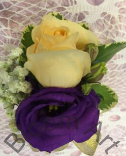 CODE 72991 - Corsage of Rose and assorted